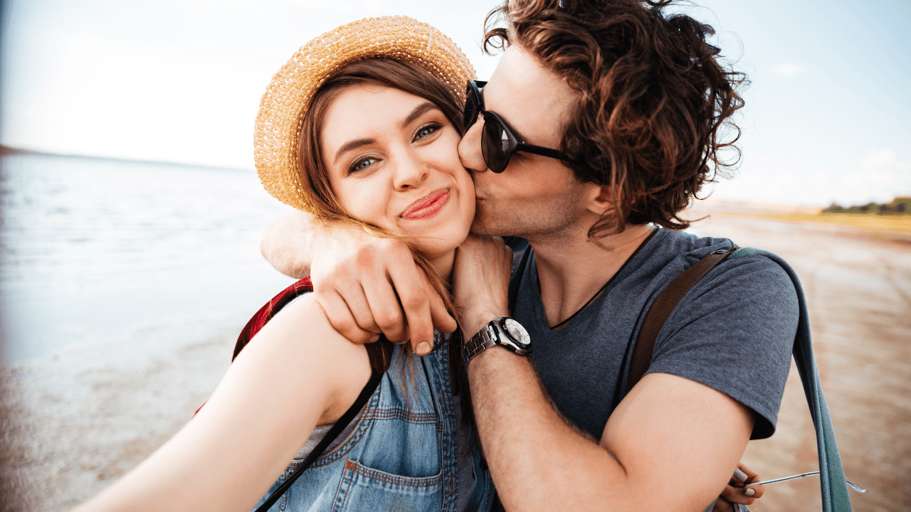 50 Spanish Pick-Up Lines (Piropos) to Try