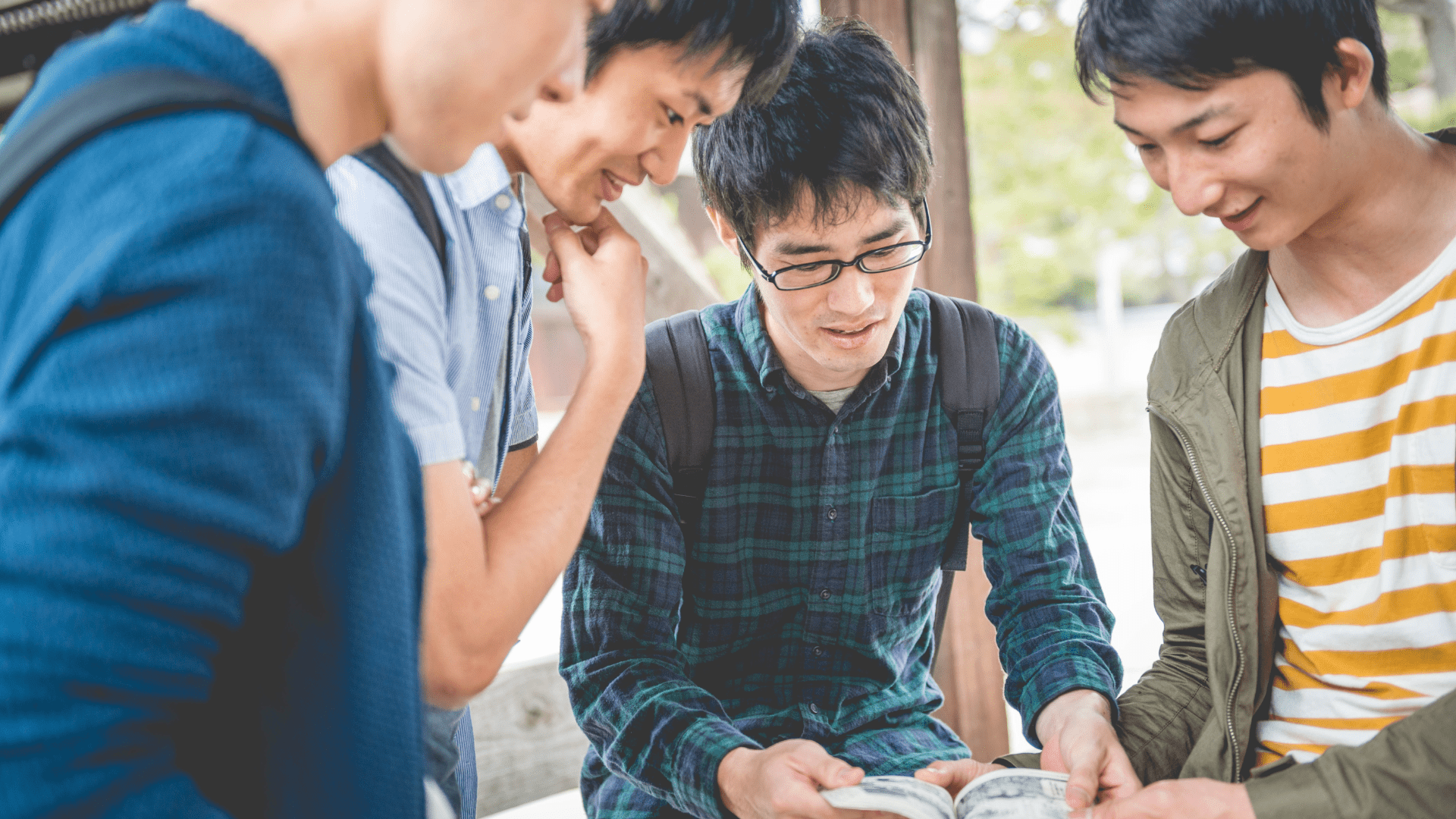 Japanese reading manga